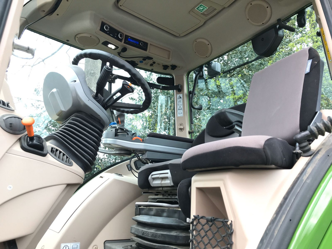 Tractor Fendt 514 Vario S4 ProfiPlus