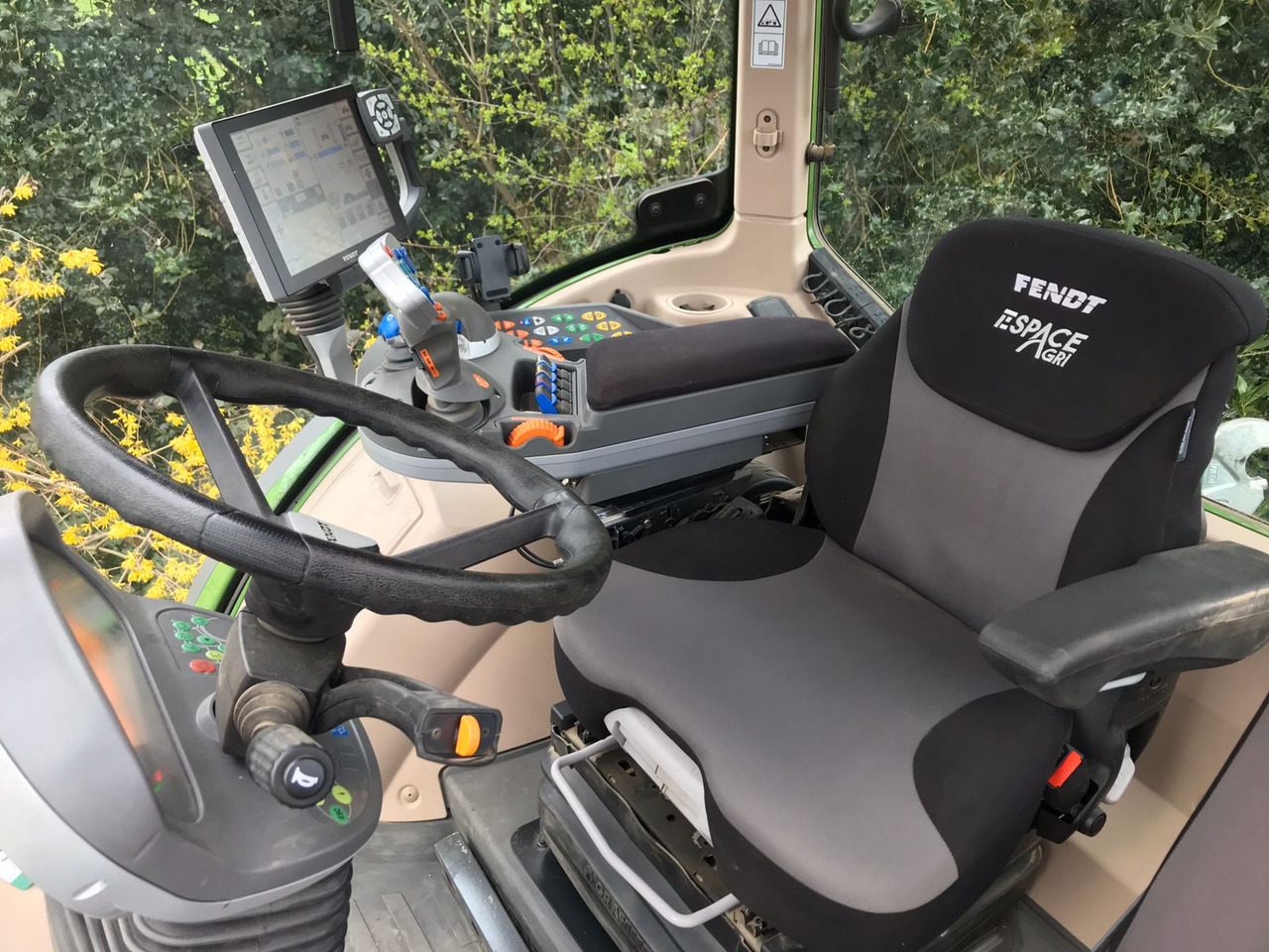 Tractor Fendt 514 Vario S4 ProfiPlus