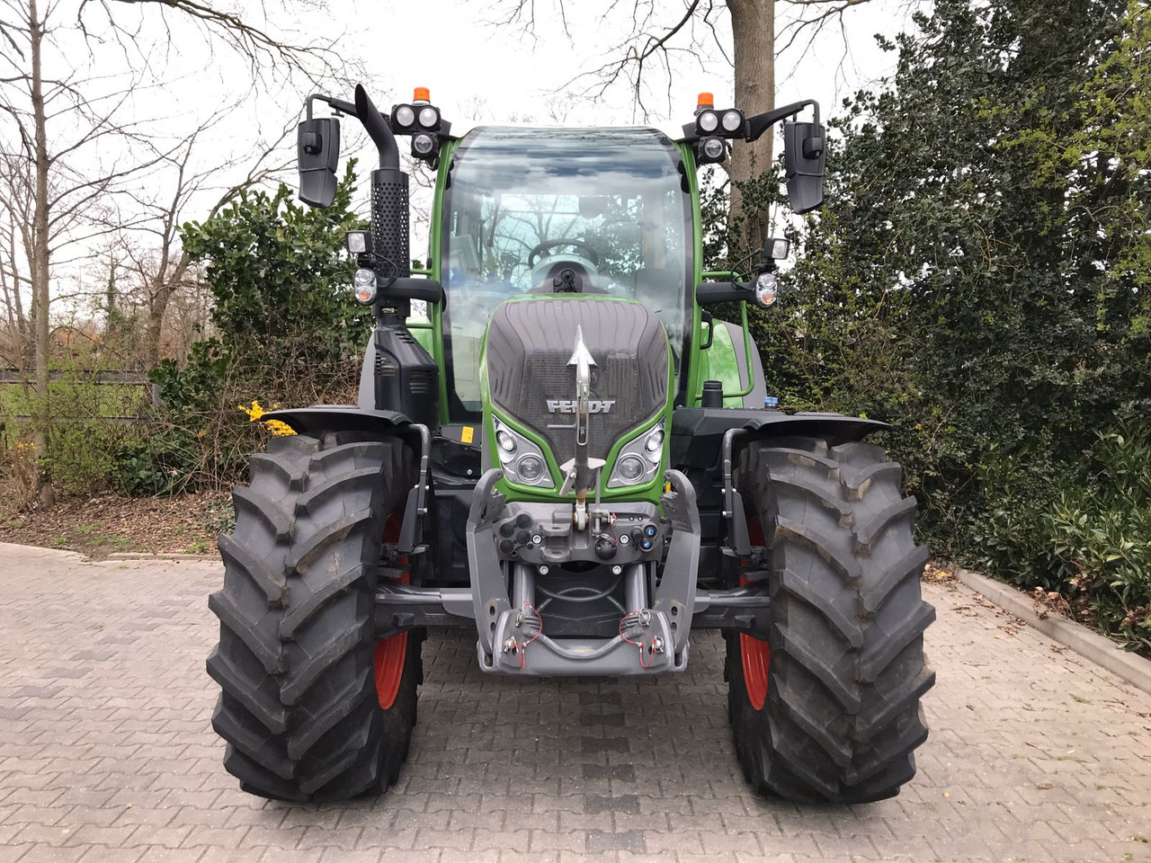 Tractor Fendt 514 Vario S4 ProfiPlus