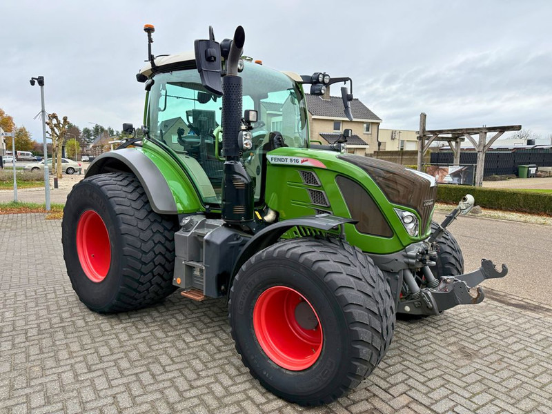Tractor Fendt 516 Vario ProfiPlus