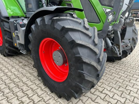 Tractor Fendt 720 S4 PROFI PLUS