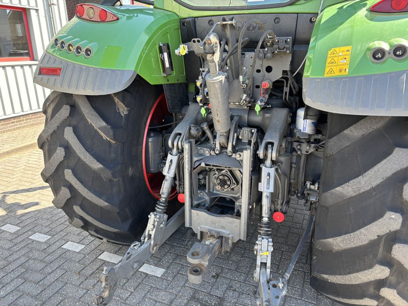 Tractor Fendt 724 S4 Profi Plus