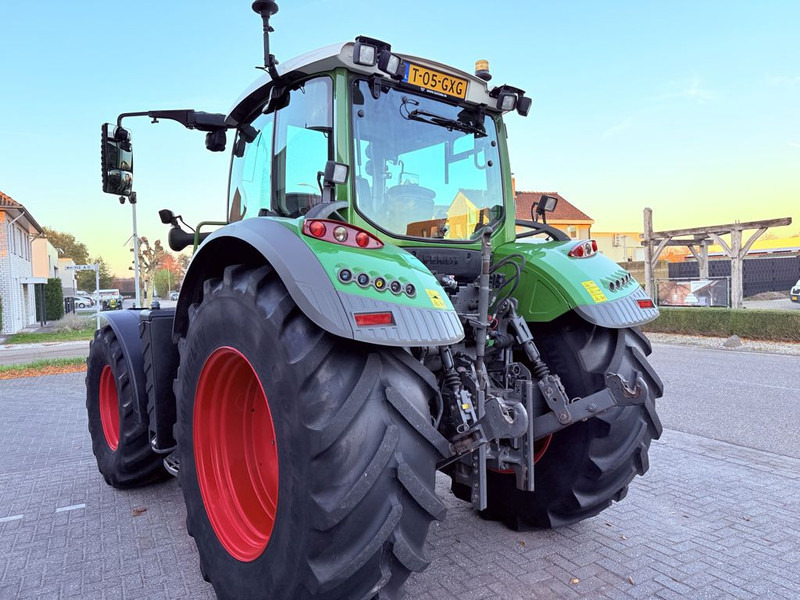 Tractor Fendt 724 S4 Profi Plus