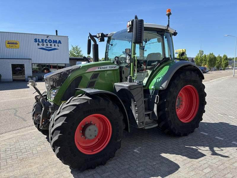 Tractor Fendt 724 S4 Profi Plus