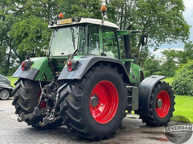 Tractor Fendt 820 Vario TMS