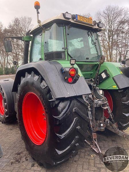 Tractor Fendt 820 Vario TMS