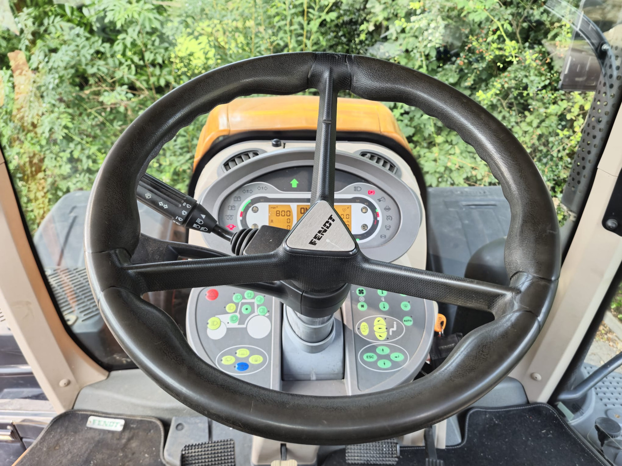 Tractor Fendt 828 Vario S4 ProfiPlus