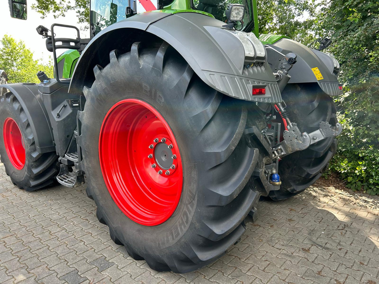 Tractor Fendt 828 Vario S4 ProfiPlus