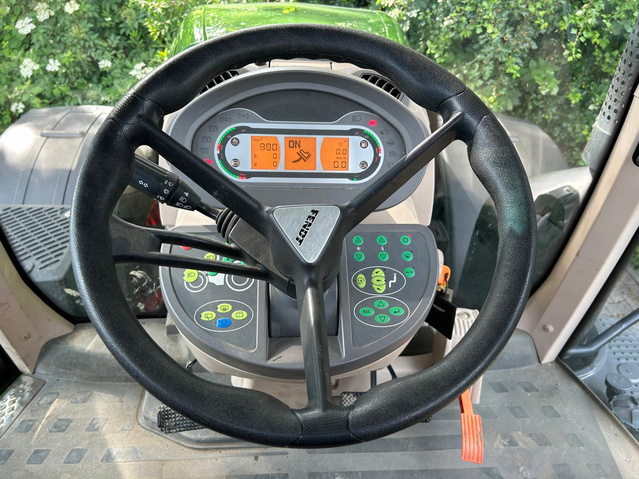 Tractor Fendt 828 Vario S4 ProfiPlus