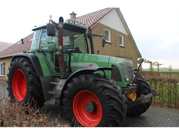 Tractor Fendt FAVORIT 711 VARIO 711 Vario met fronthef en frontaftakas