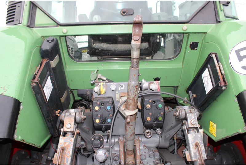 Tractor Fendt FAVORIT 716 VARIO Favorit 716 vario