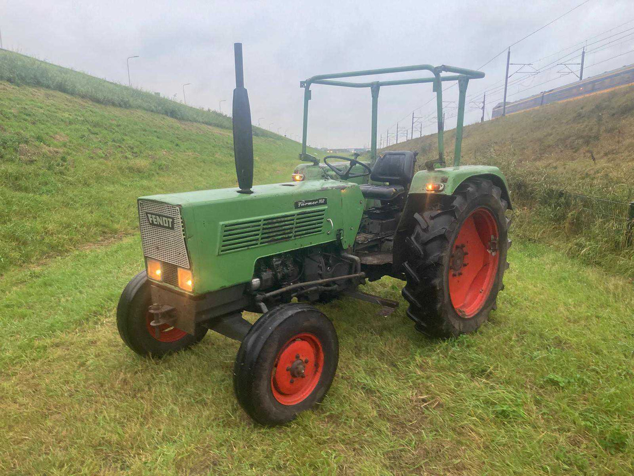 Tractor Fendt Farmer 102