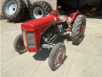 Tractor Ferguson 