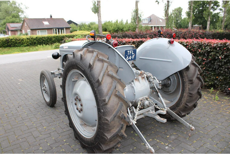 Tractor Ferguson TED