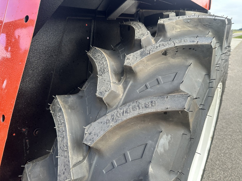 Tractor Fiat 100-90 DT