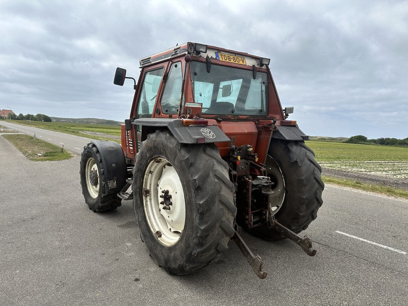 Tractor Fiat 100-90 DT