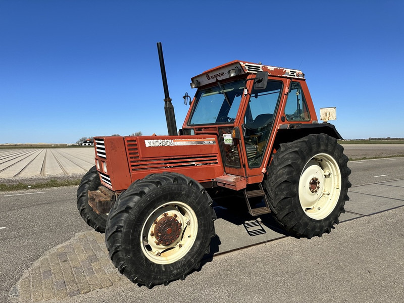 Tractor Fiat 110-90 DT