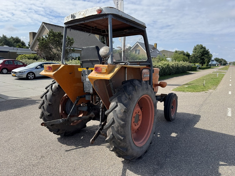 Tractor Fiat 400