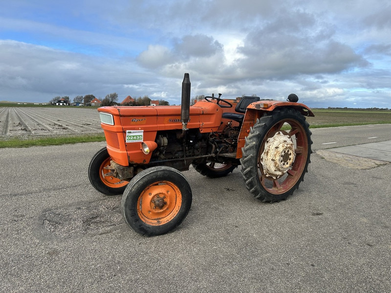 Tractor Fiat 640