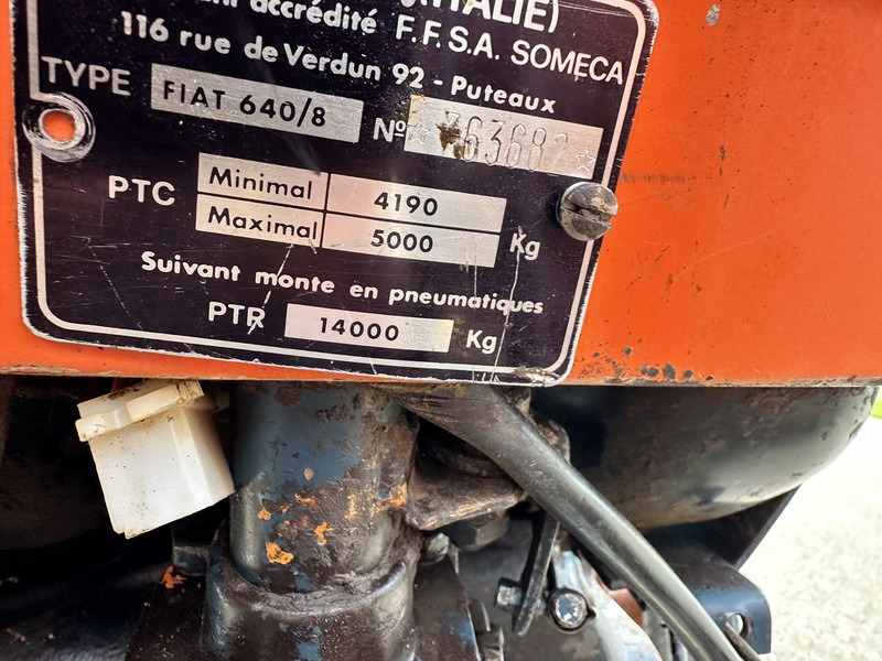 Tractor Fiat 640