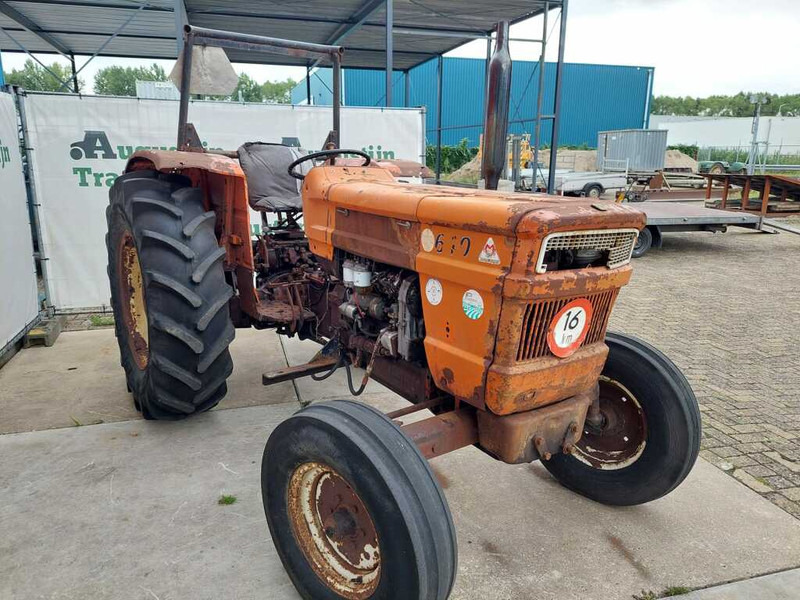 Tractor Fiat 640/8