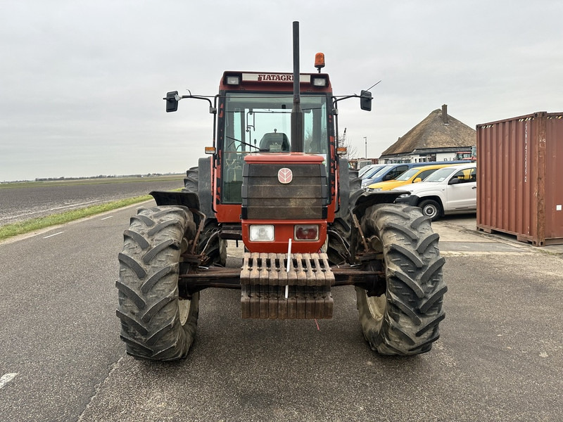 Tractor Fiat F130