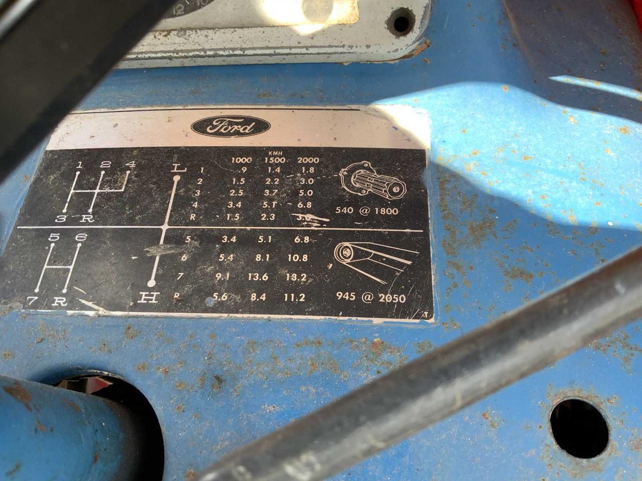Tractor Ford 3000