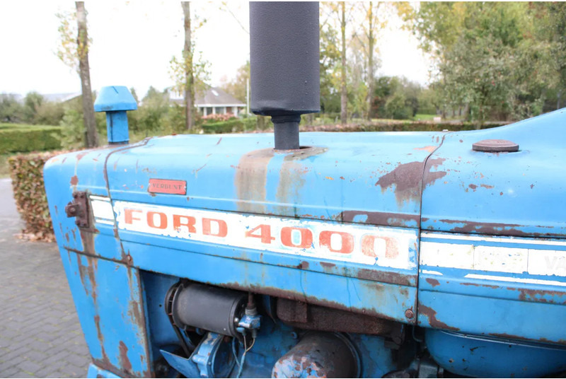 Tractor Ford 4000