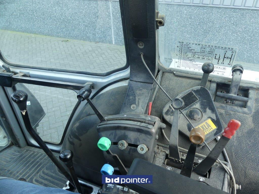 Tractor Ford 7810 Silver Jubilee