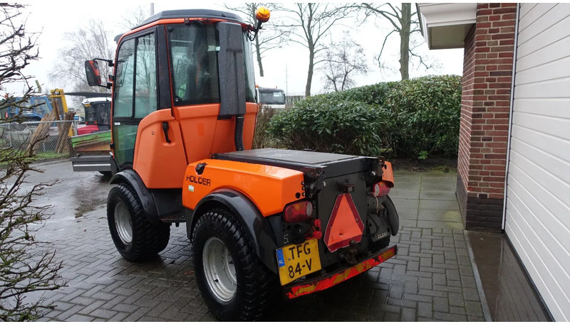 Tractor Holder C270