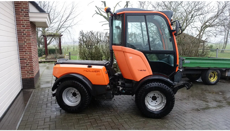 Tractor Holder C270