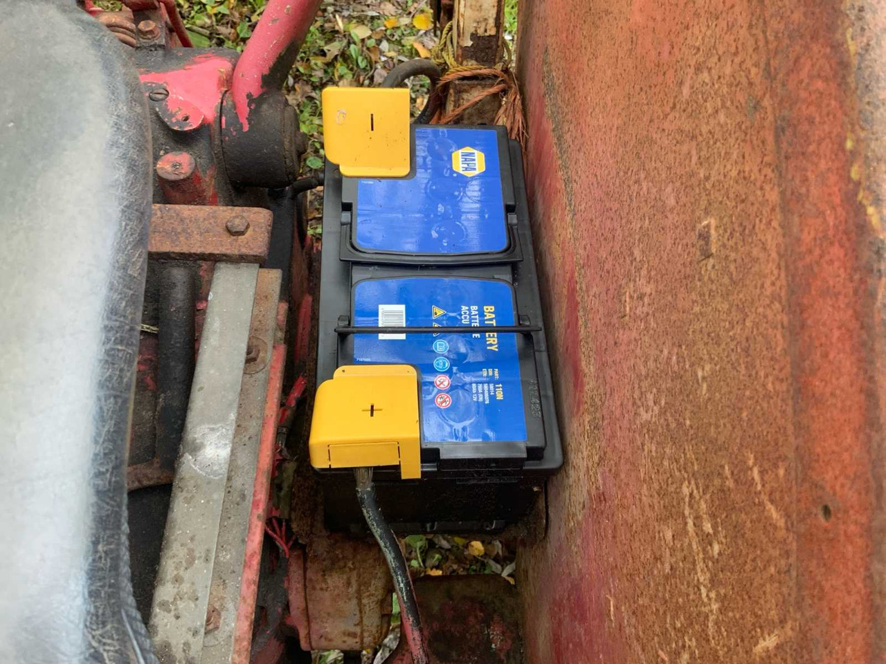 Tractor International 383