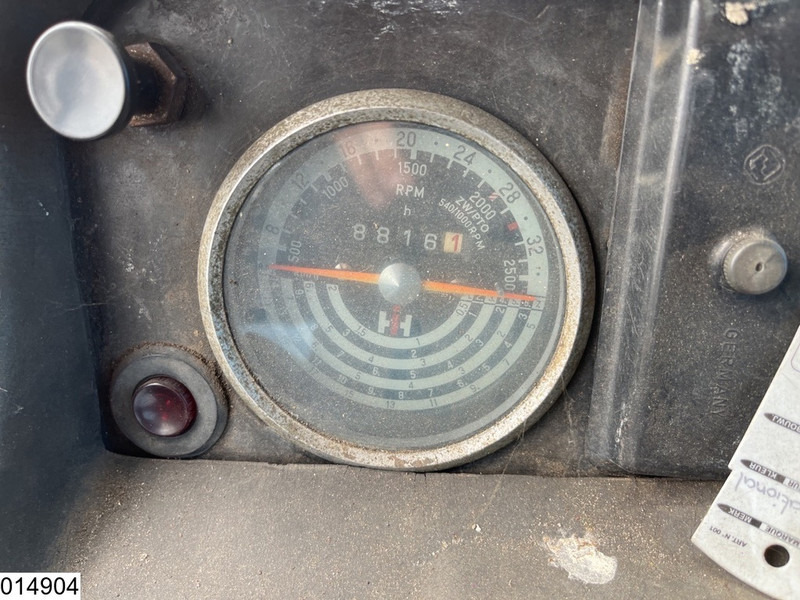 Tractor International 744 54 kW 72 HP, Manual