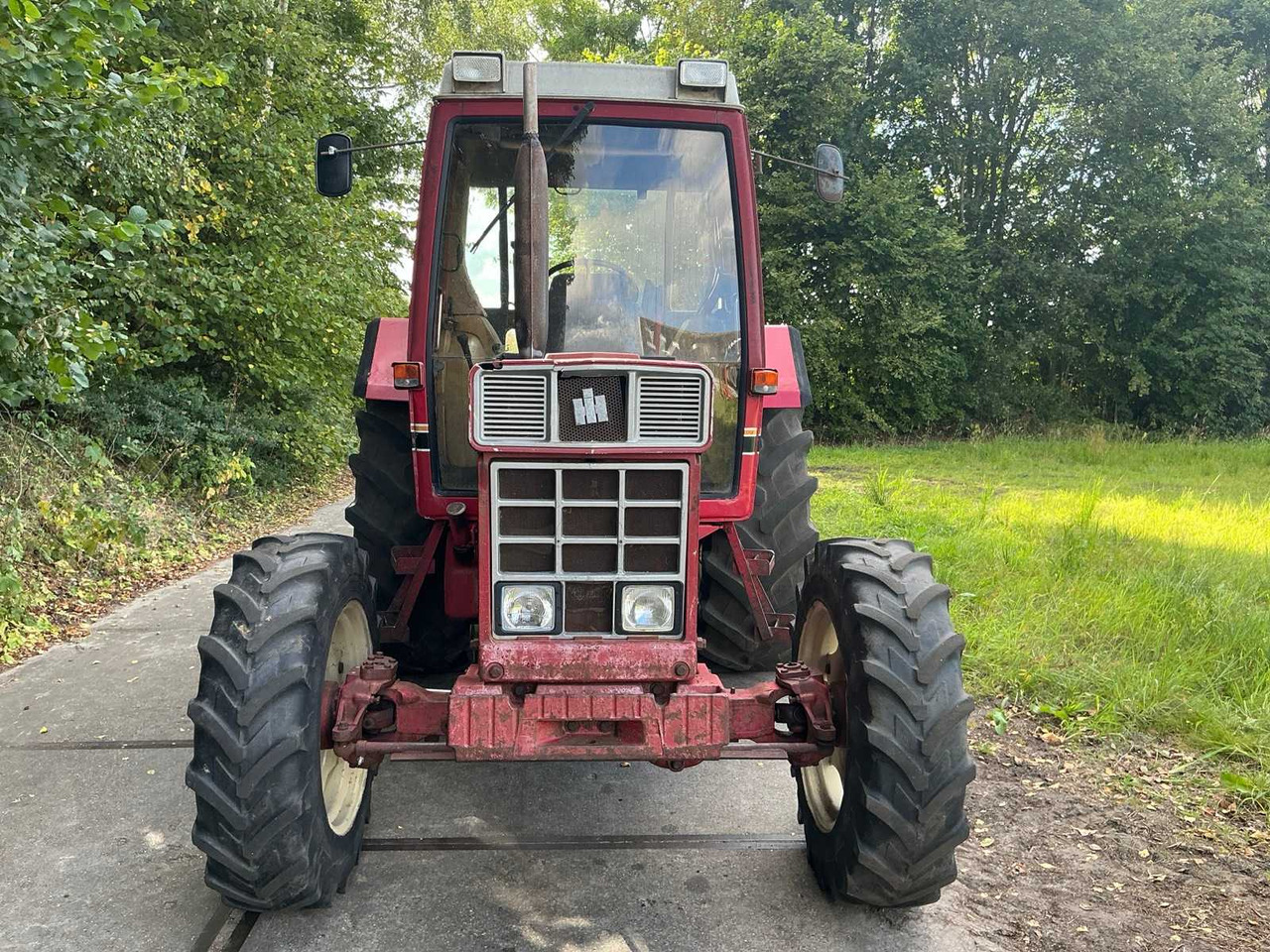 Tractor International 845XL
