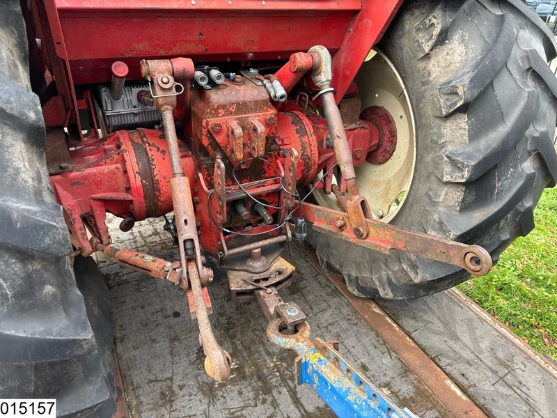 Tractor International 955A