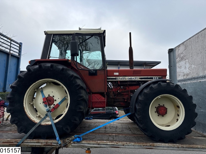 Tractor International 955A
