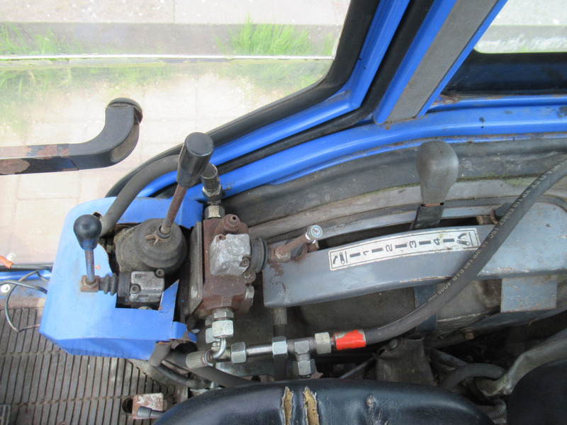 Tractor Iseki TF321H 4x4 + Cabine + Voorlader + Fronthef