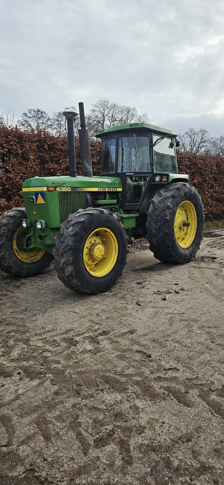 Tractor JOHN DEERE 4350