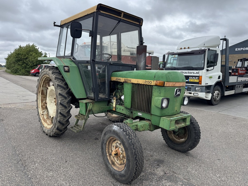 Tractor John Deere 2130