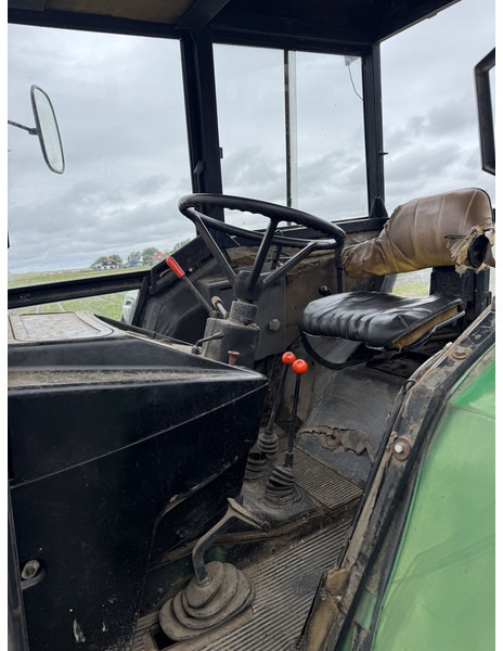Tractor John Deere 2130