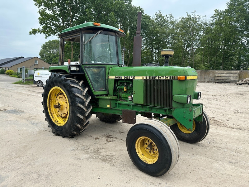 Tractor John Deere 4040