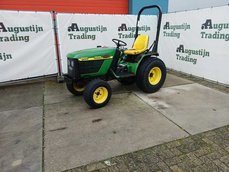 Tractor John Deere 4100
