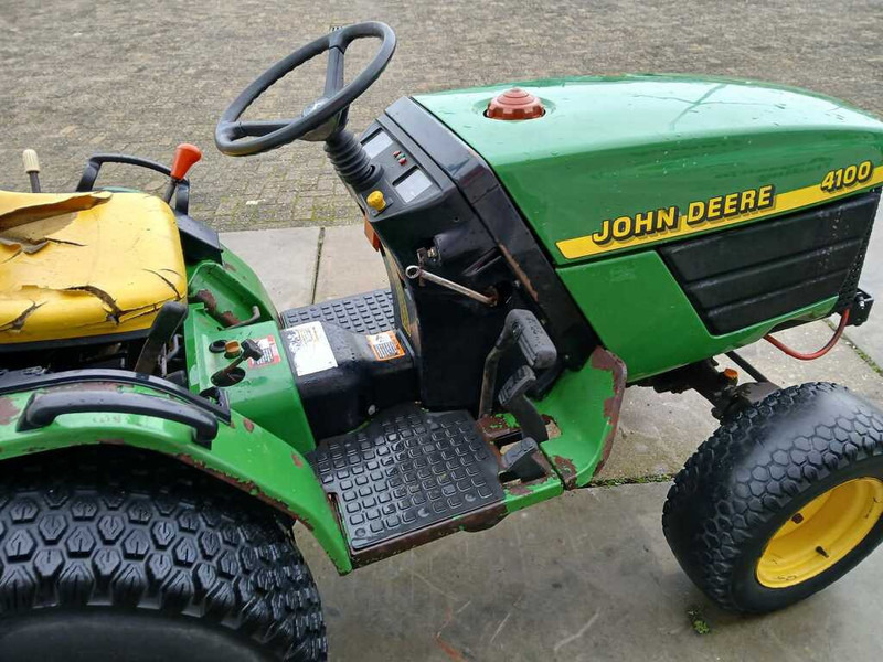 Tractor John Deere 4100