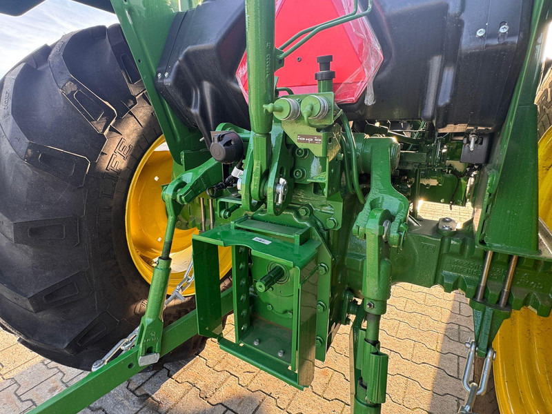 Tractor John Deere 5075E UNUSED, NO CE, ONLY FOR EXPORT!