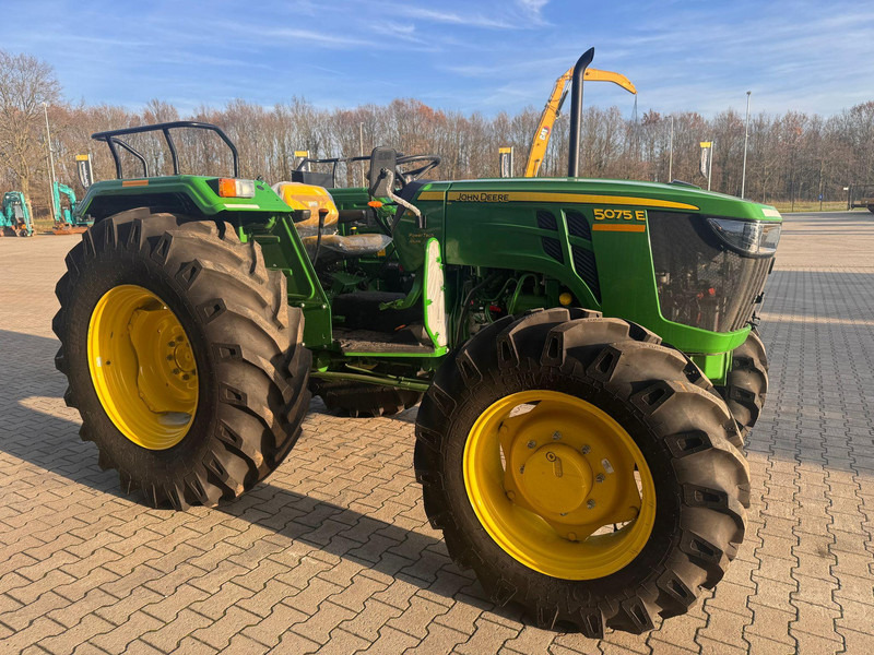 Tractor John Deere 5075E UNUSED, NO CE, ONLY FOR EXPORT!