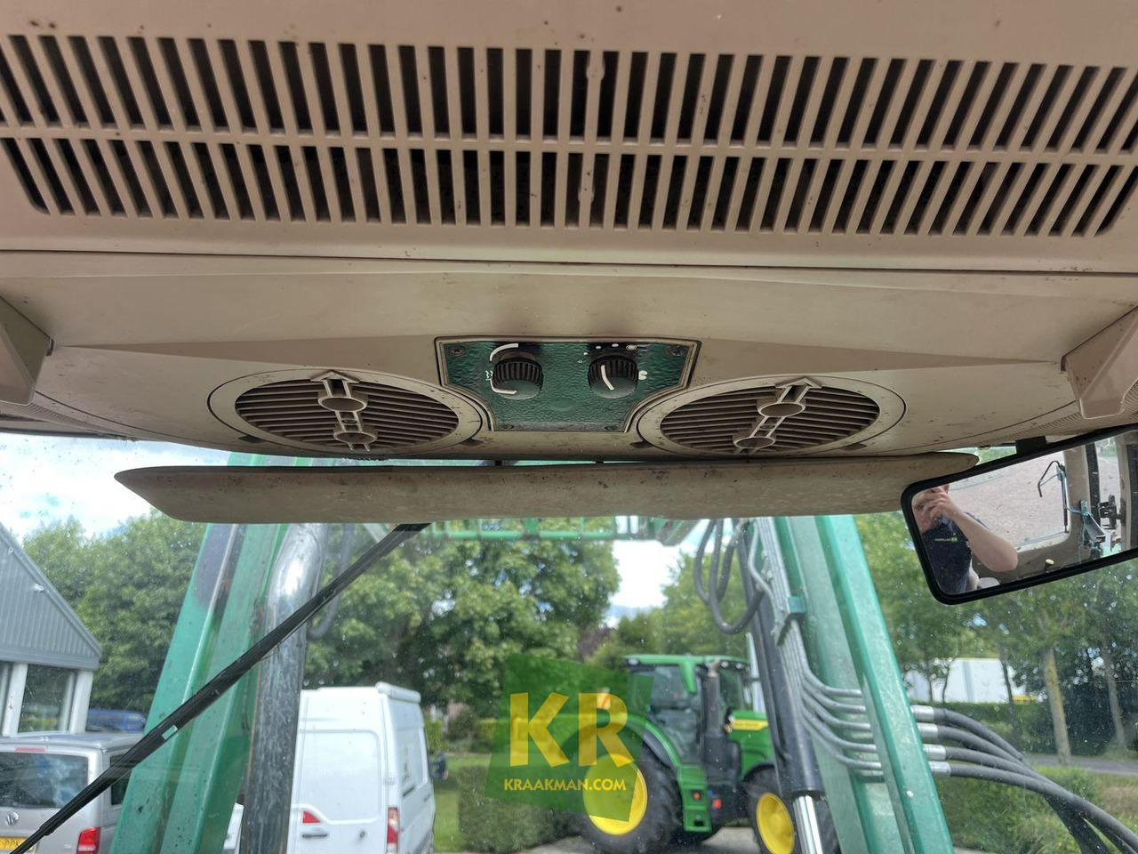 Tractor John Deere 6110