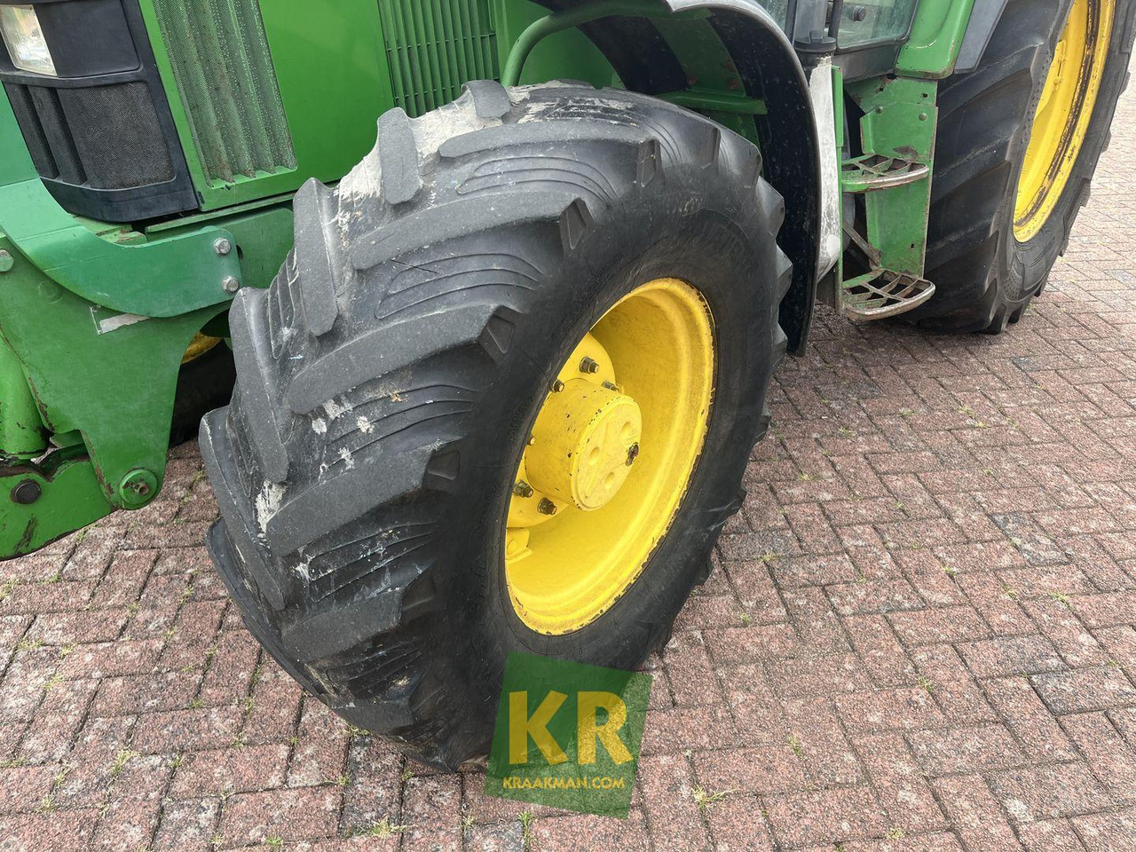 Tractor John Deere 6110