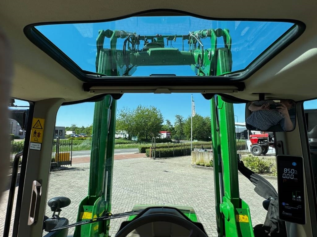 Tractor John Deere 6110M, 2021, Auto Power, 623R frontloader!!