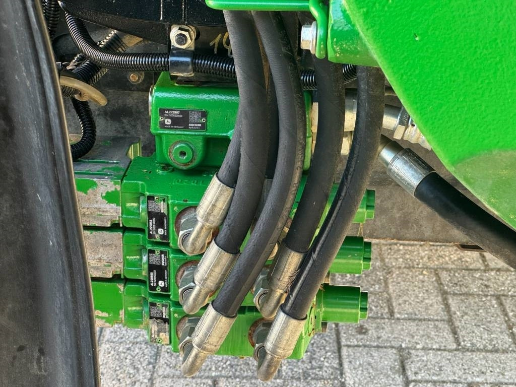 Tractor John Deere 6110M, 2021, Auto Power, 623R frontloader!!
