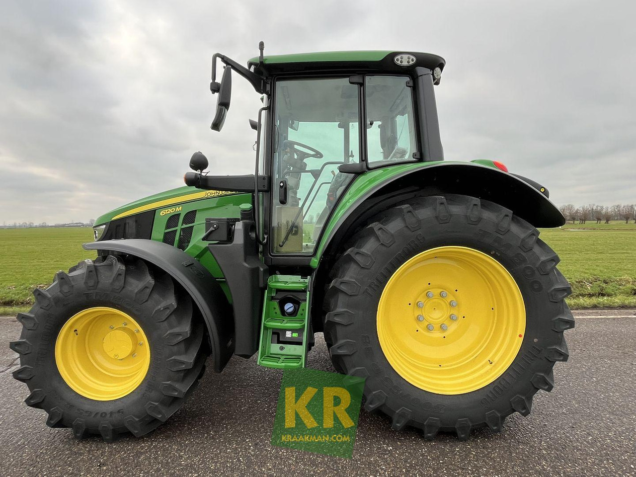 Tractor John Deere 6120M